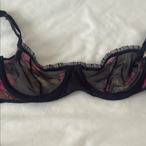 Secret Treasures Black and Burgundy Floral Bra Set - Picture 10 of 14